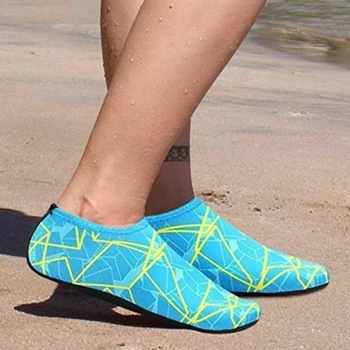 Летни водни обувки Мъжки обувки за плуване Аква плажни обувки големи плюс размер маратонки за мъже раирани цветни Zapatos Hombre